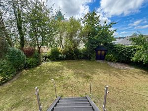 Photo 8- click for photo gallery